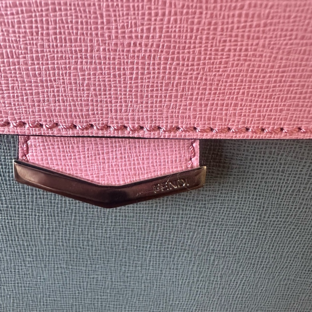 Fendi - Picture 2 of 7